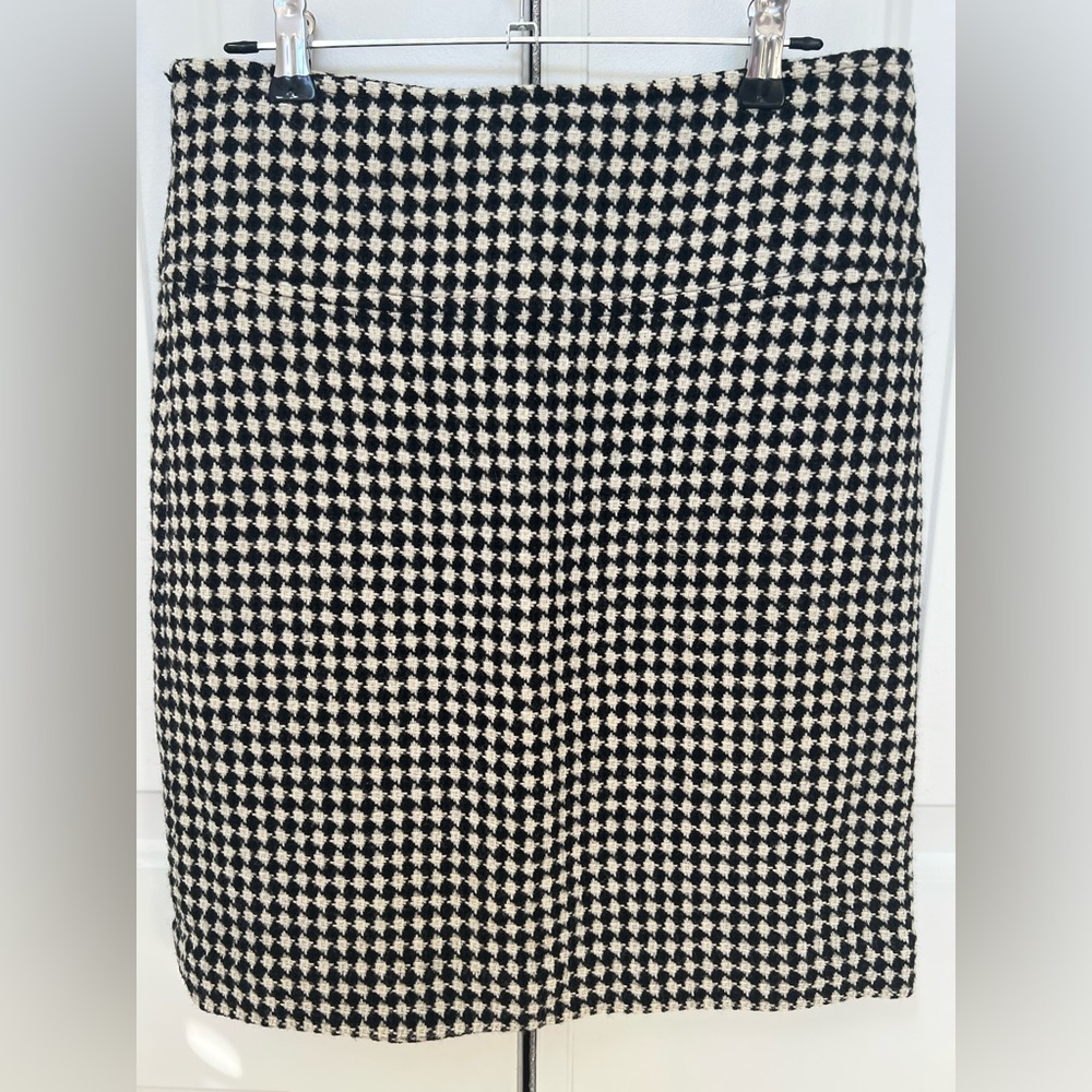 Talbots Black and Cream Pencil Skirt